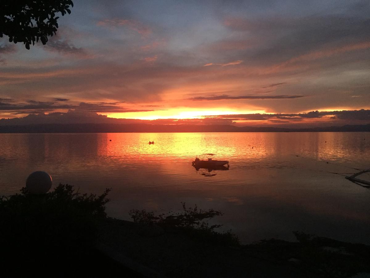 Cabilao Sunset Dive & Beach Resort Loon Экстерьер фото